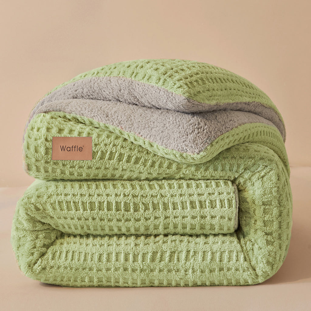 Thick Winter Warm Quilt Reversible Waffle Plush Comforter 200x230cm Green