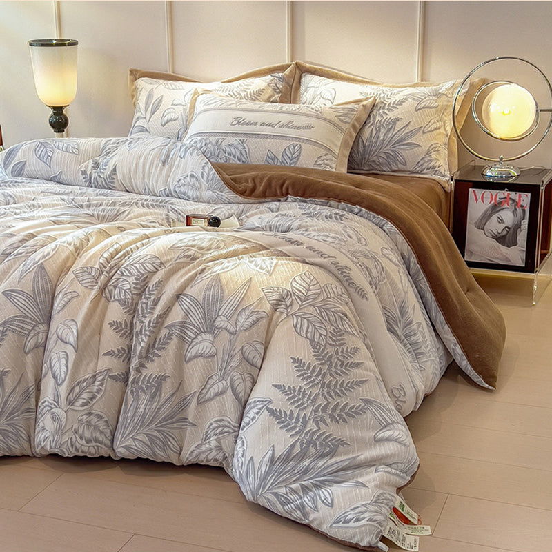Winter Warm Jacquard Leaf Milk Velvet Comforter Plush Blanket 200x230cm