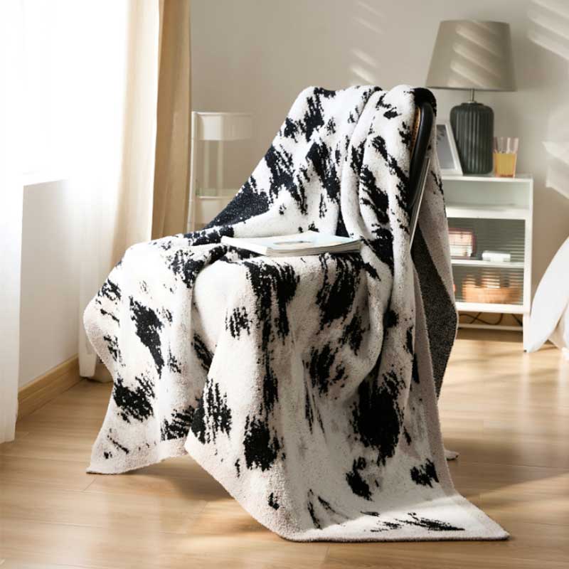 Super Soft Microfibre Winter White Blanket 130x160cm Cow Pattern Throw Rug