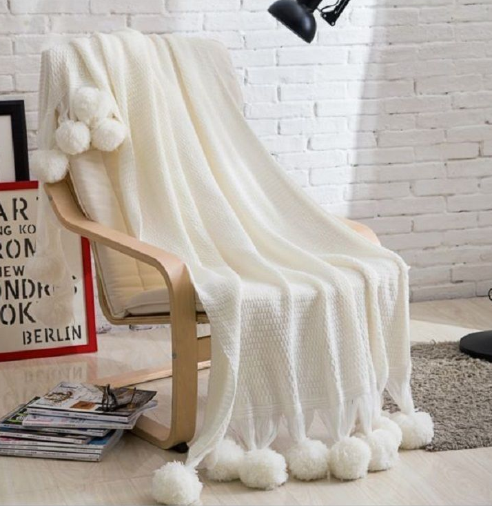 Super Soft Acrylic PomPom Knitted Blanket 120x180cm