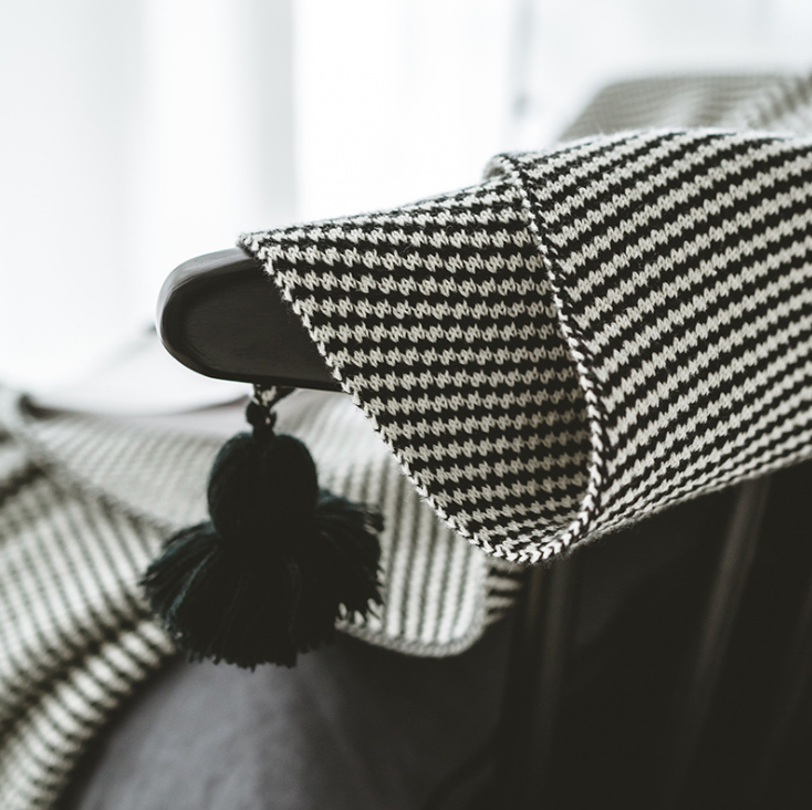 New Cotton Knitted Black Tassel Blanket Home Decor Striped Throw Rug 130x160cm