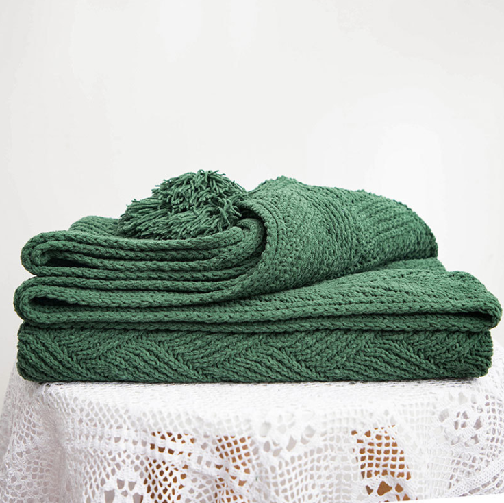 New Acrylic Chenille Tassel Knitted Blanket Bed Sofa Throw Rug 130x160cm