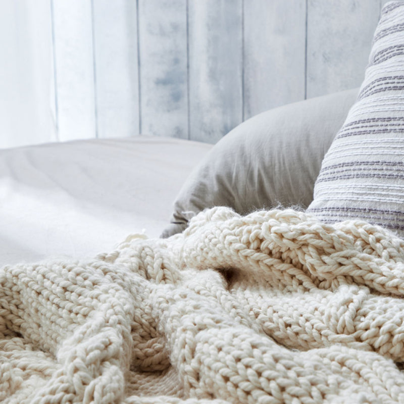 Acrylic Hand Knitted Blanket Exquisite Workmanship Tassel Throw Rug Beige 130x160cm