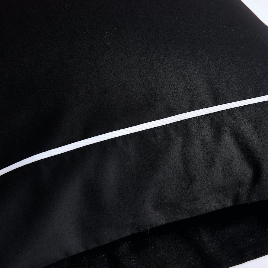 A pair of 100% Cotton 350TC Black Pillow Cases Pillow slips White Head Line